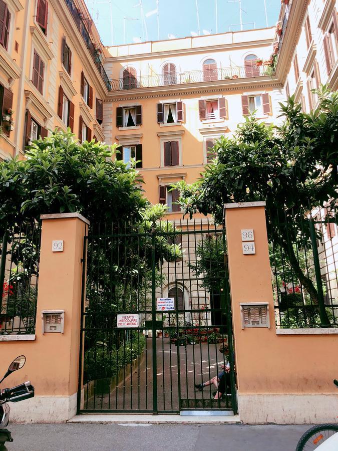 Casa Vacanza Vahid 로마 외부 사진